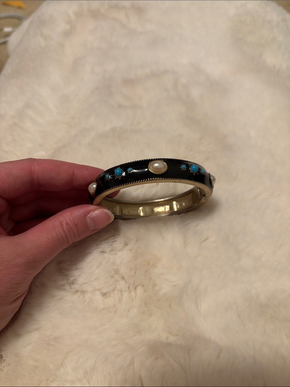 Gold Tone Black & Turquoise Pearl Accent Bangle Bracelet